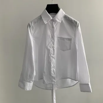 Пролетно-лятна нова минималистичная риза с дантела отзад, дишаща дизайн с голяма цепка отзад, силно чувство за мода
