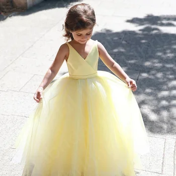 В продажба жълта рокля с цветя модел за момичета, бална рокля, детски празнични рокли без ръкави, детска официалната дрехи, детска рокля с V-образно деколте на гърба