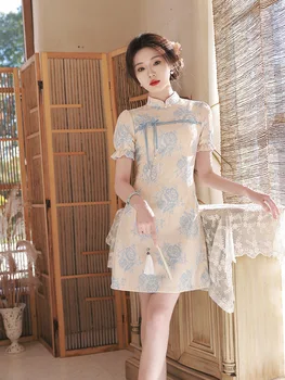Жена лятно ципао в китайски стил със сини цветя принтом, подобрено рокля-чонсам с къс ръкав